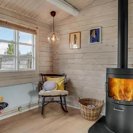 3 Bedroom Stunning In 펜션 *