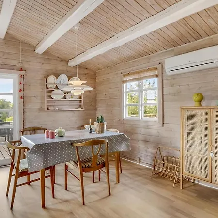 3 Bedroom Stunning In 펜션 *